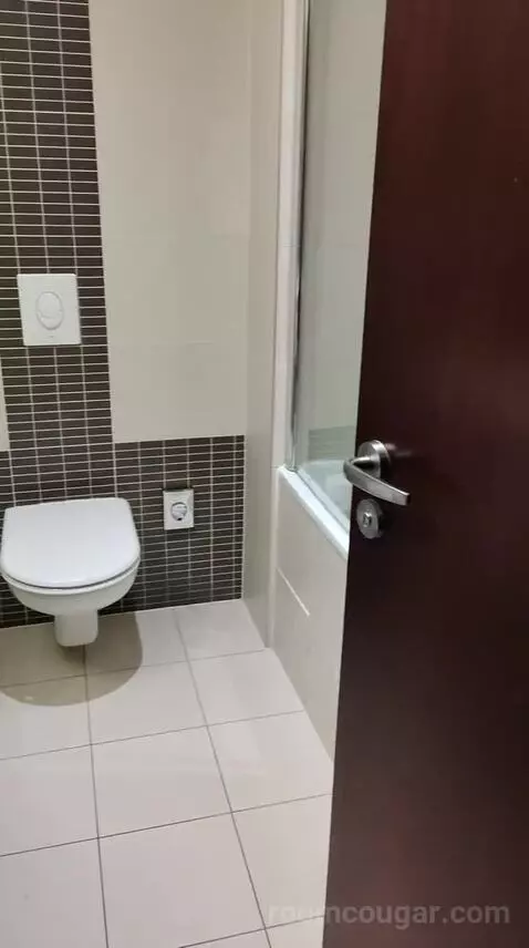 Superior Double Room (#102) bathroom picture #1