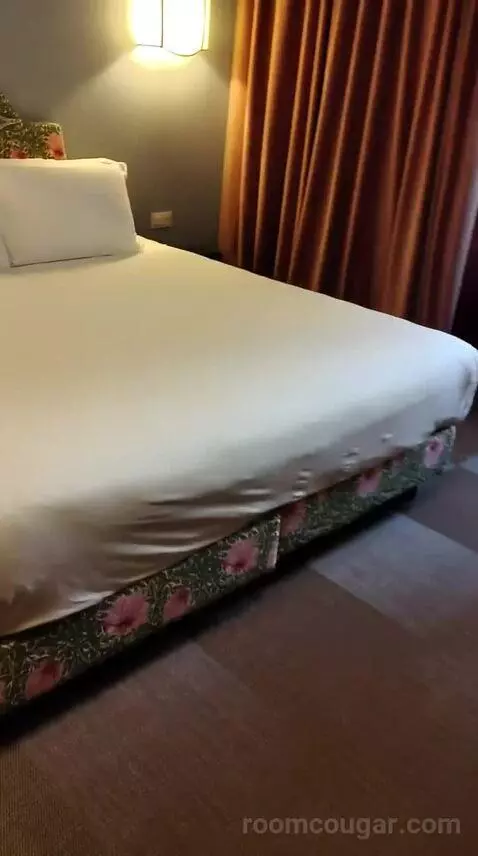 Double Room (#102) bed picture #4