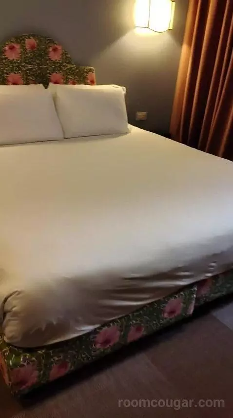 Double Room (#102) bed picture #6