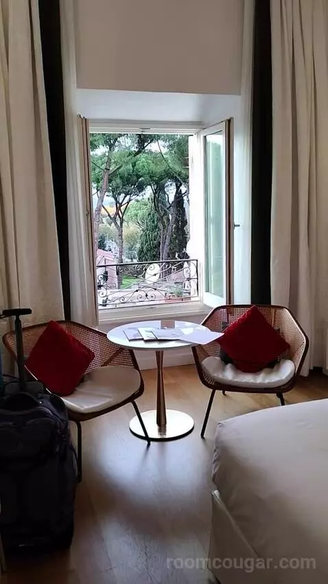 Luxury Room with View (#506) picture #24
