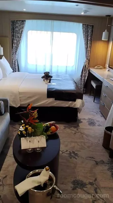 Suite (#434) bed picture #1