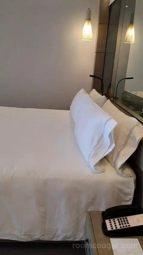 Delight Ocean View King (#2550) bed picture #4