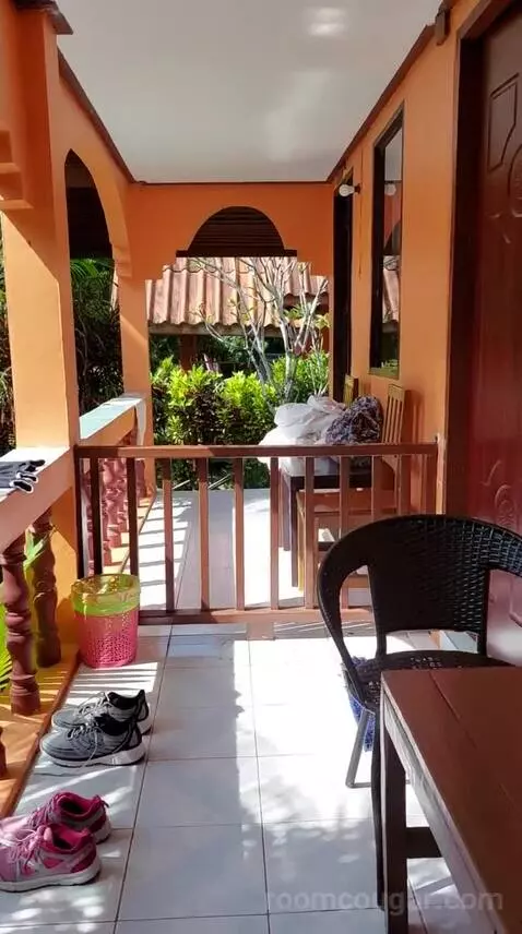 Bungalow with Fan (#006) view picture #7