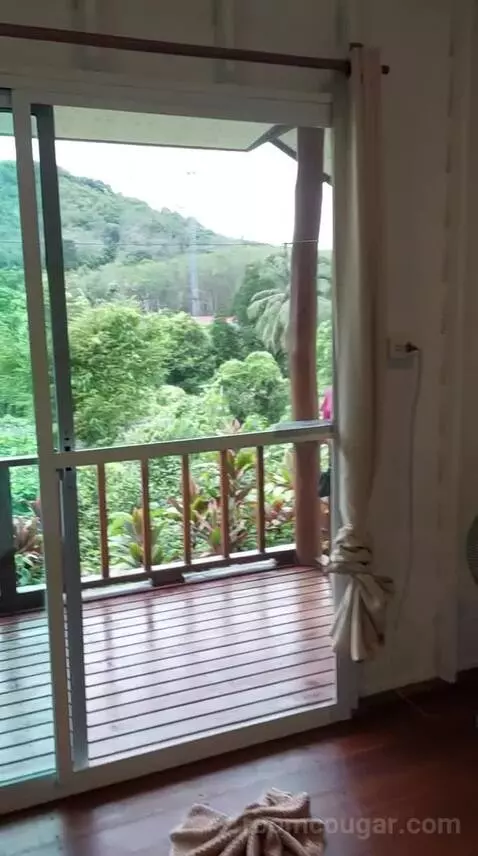 Queen Room with Balcony view picture #1