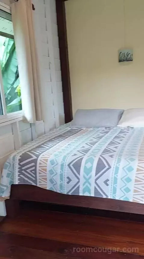 Queen Room with Balcony bed picture #2