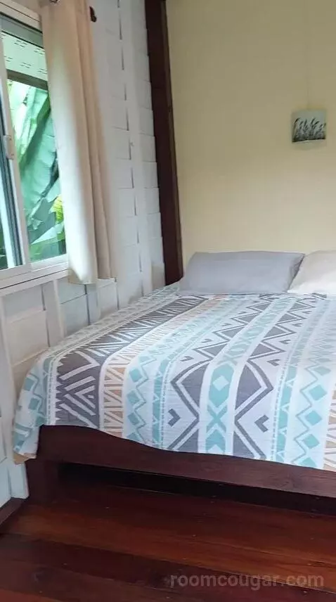 Queen Room with Balcony bed picture #3