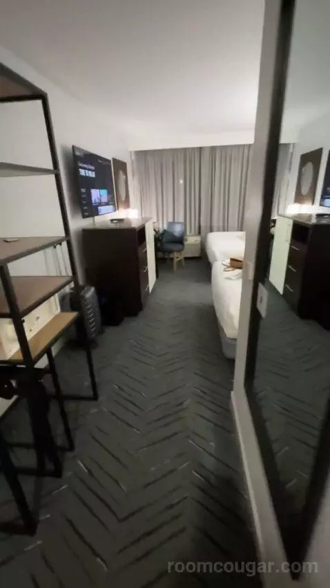 Queen Room with Two Queen Beds and Roll-In Shower - Mobility and Hearing Accessible (#4102) bed picture #8