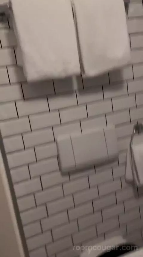 Small Double Room bathroom picture #7