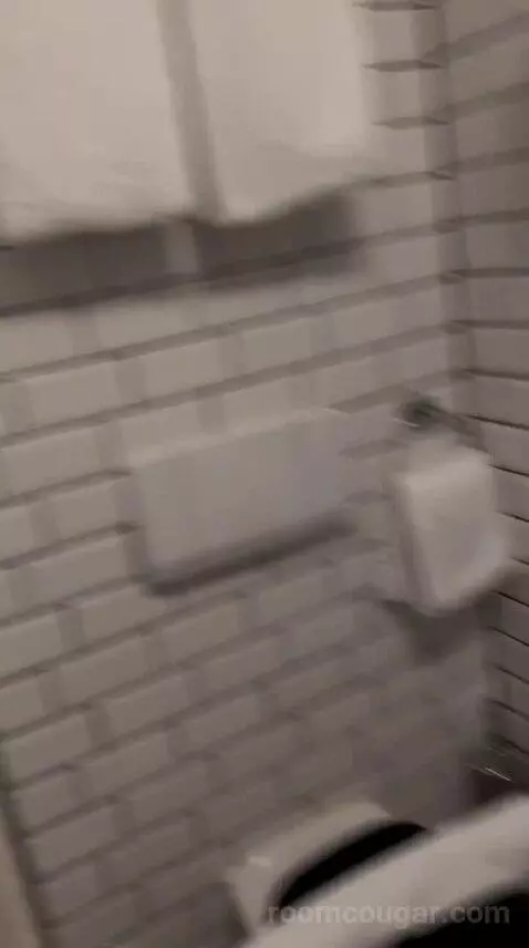 Small Double Room bathroom picture #8
