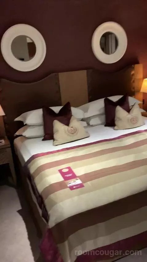 Standard bed picture #2