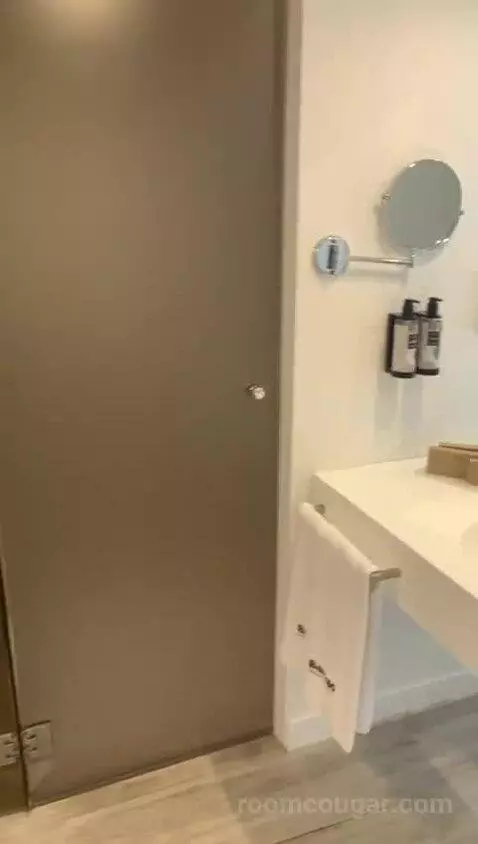 Double Room with Balcony and Sea View (#34) bathroom picture #4