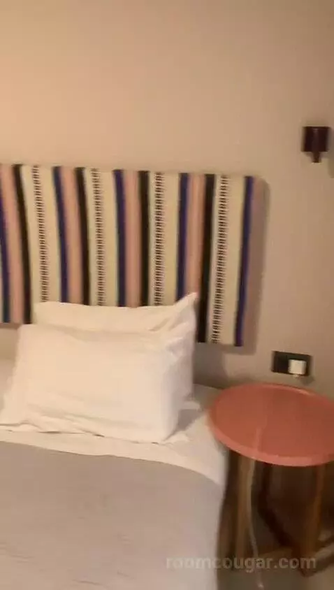 Twin Room with Balcony bed picture #2