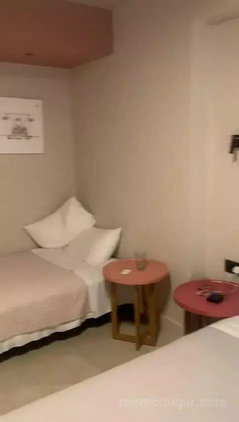 Twin Room with Balcony bed picture #5