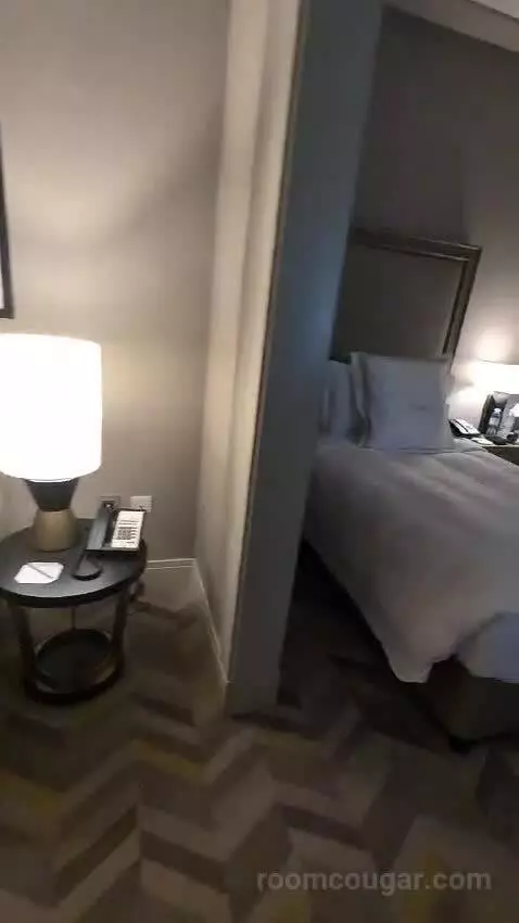 One Bedroom Deluxe Suite Haram View bed picture #3