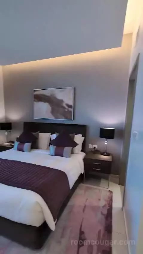 1 Bedroom City View bed picture #3