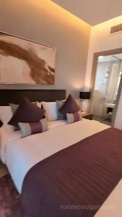 1 Bedroom City View bed picture #8