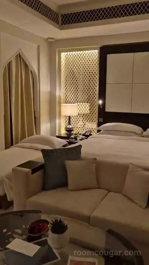 Palm Beach Junior Suite bed picture #7