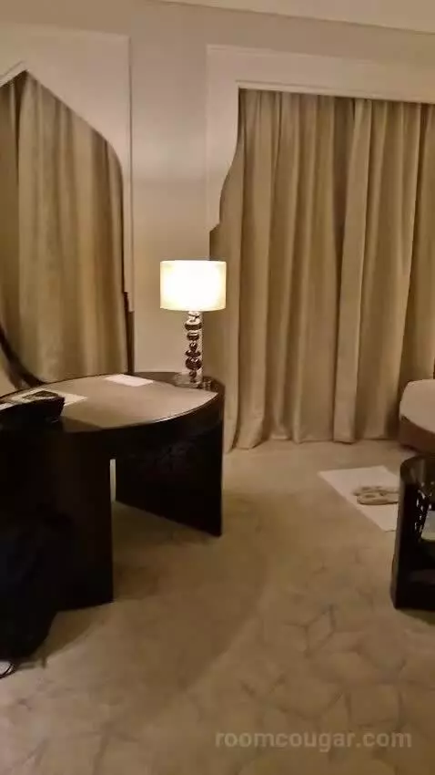 Palm Beach Junior Suite bed picture #1