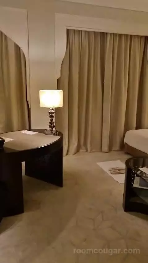 Palm Beach Junior Suite bed picture #2