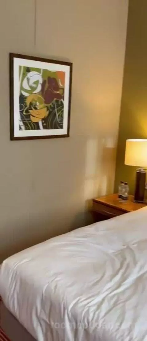 Double Room bed picture #11
