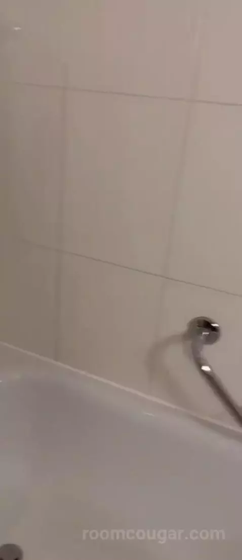 Double Room bathroom picture #3