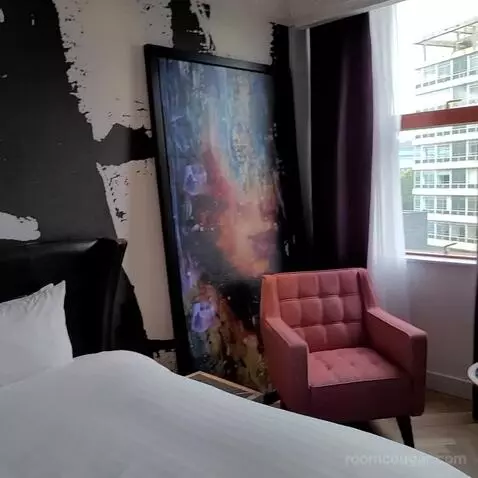 Superior Double Room bed picture #3