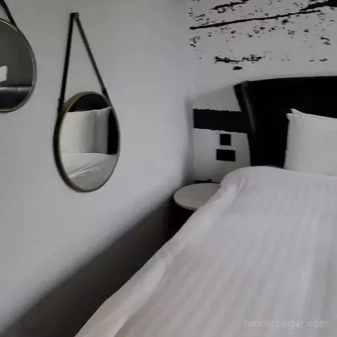Superior Double Room bed picture #11