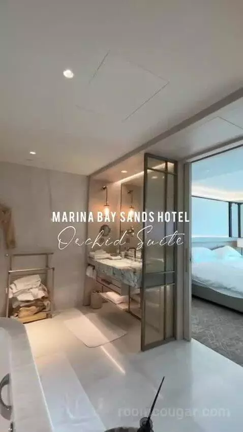 Sands Premier Double Queen City View bed picture #12