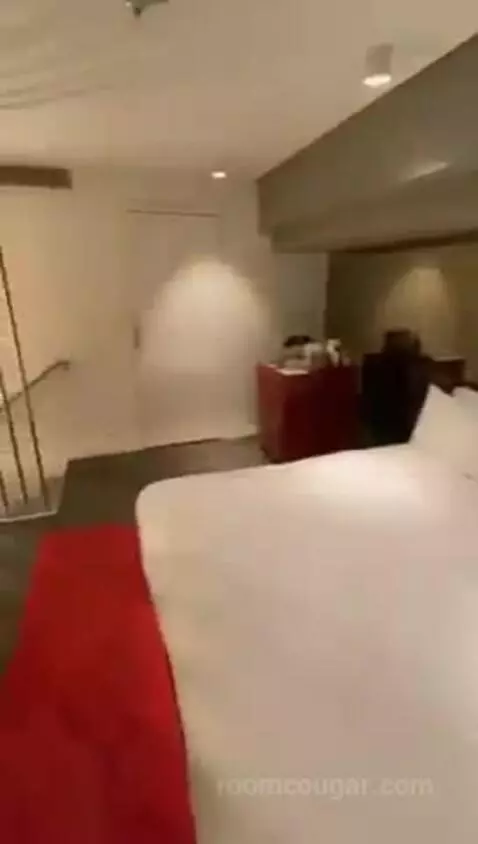 Marvelous Bank, 1 Bedroom Bi-Level Loft, In Loft: 1 King bed picture #12