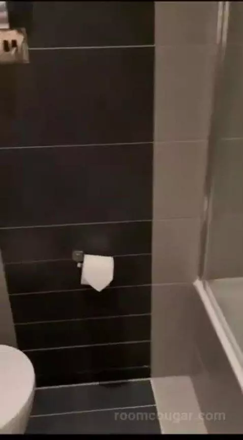 Deluxe Double Room bathroom picture #5