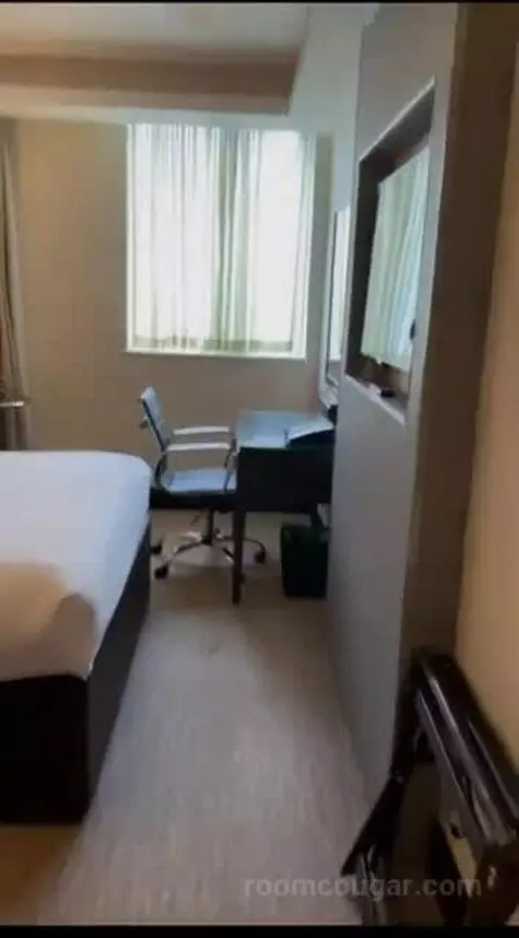 Deluxe Double Room bed picture #6
