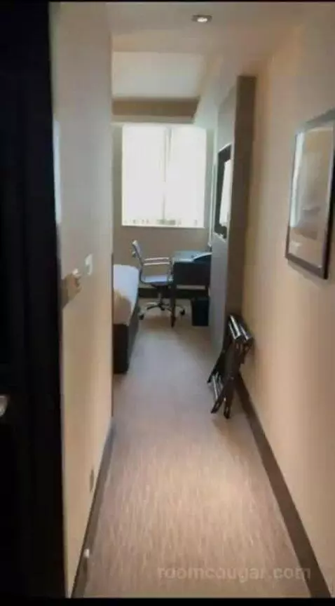 Deluxe Double Room bed picture #4