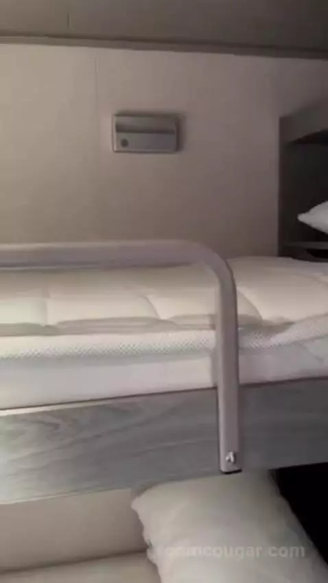 Suite (Aurea premiu) bed picture #9