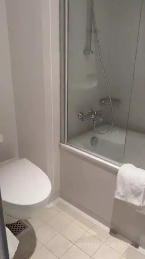 Suite (Aurea premiu) bathroom picture #2