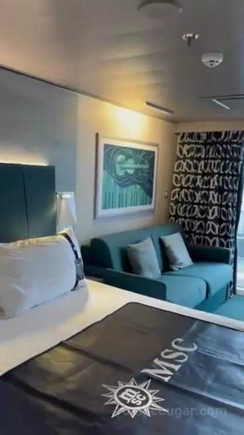 Suite (Aurea premiu) bed picture #4