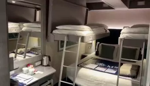 Inside Cabin bed picture #4