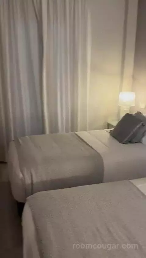 Deluxe Double Room bed picture #5