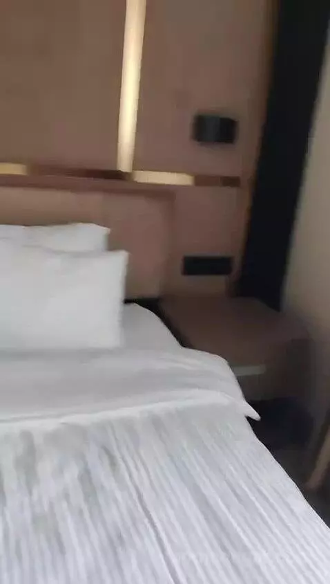Double or Twin Room bed picture #11