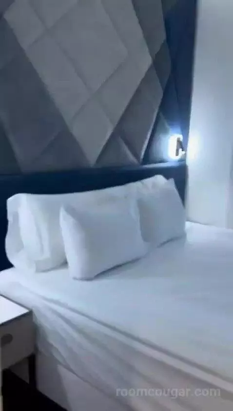 Double or Twin Room bed picture #1