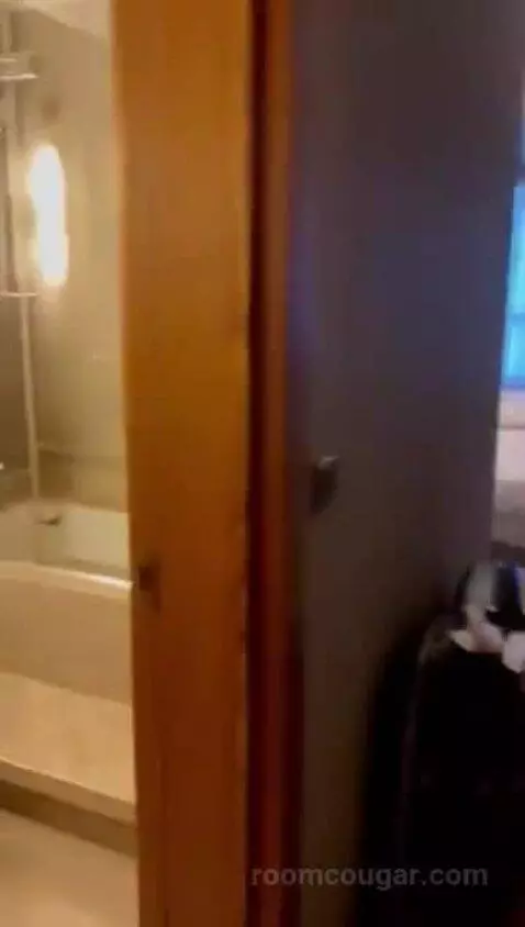 Double Room bathroom picture #1