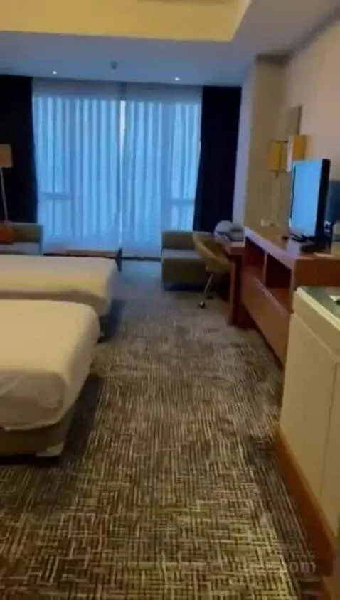 Double Room bed picture #4