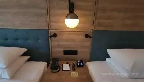 Deluxe Double Room with Two Double Beds and Twin Towers View picture #13