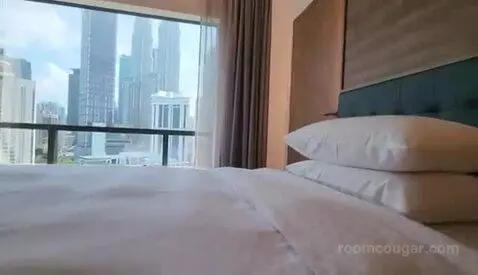 Deluxe Double Room with Two Double Beds and Twin Towers View bed picture #4