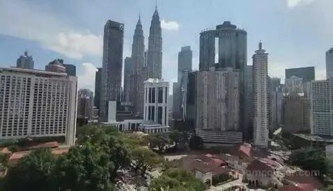 Deluxe Double Room with Two Double Beds and Twin Towers View picture #21