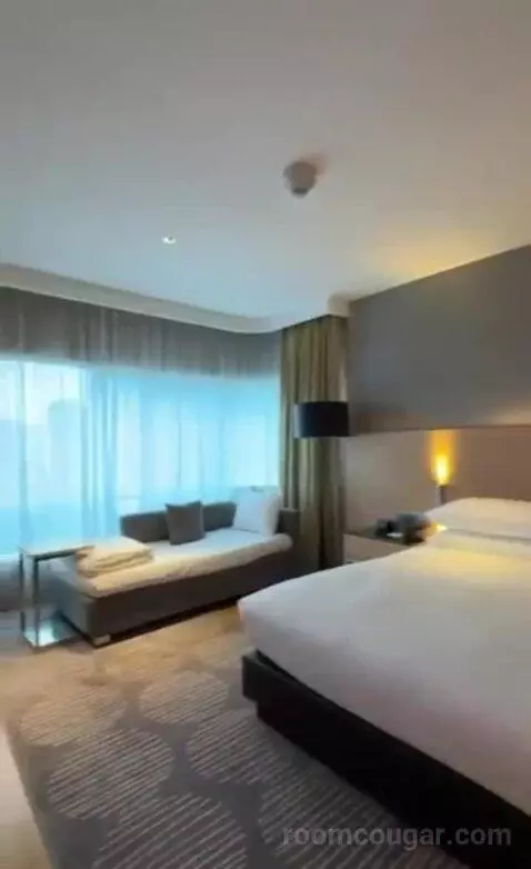 One-Bedroom Suite bed picture #8