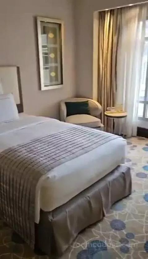 Deluxe Twin Room with City View bed picture #4