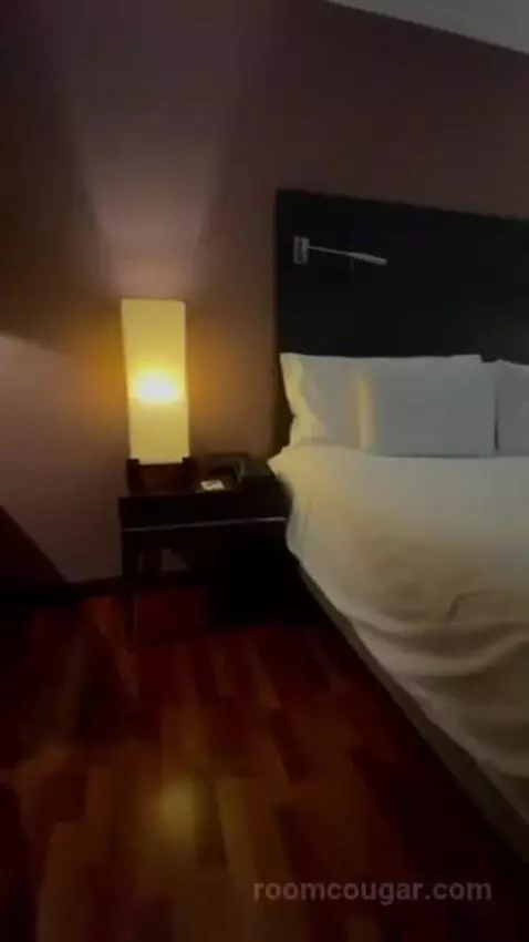 Deluxe Double Room bed picture #4