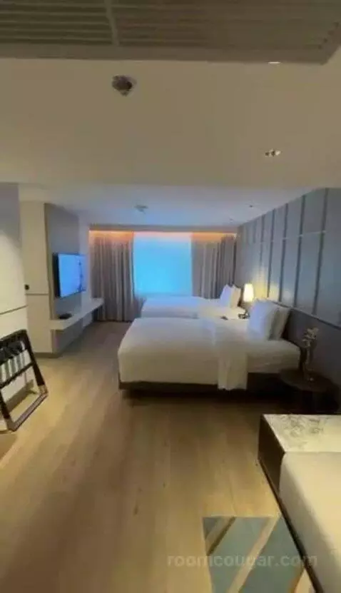 Renovated Grand Double Room with Two Double Beds bed picture #9