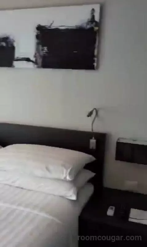 One Bedroom Grand Deluxe bed picture #5