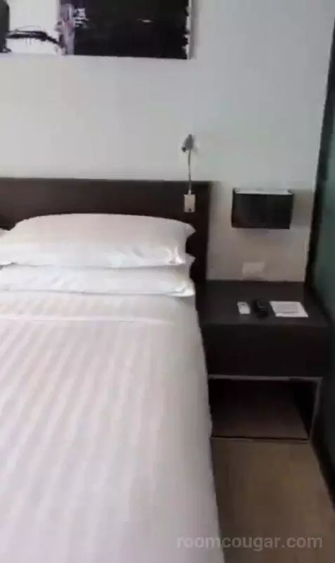 One Bedroom Grand Deluxe bed picture #7